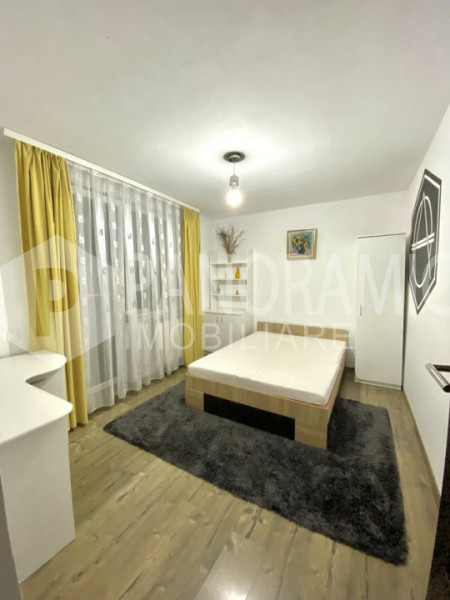 APARTAMENT CU 3 CAMERE - CARTIER BUNĂ ZIUA