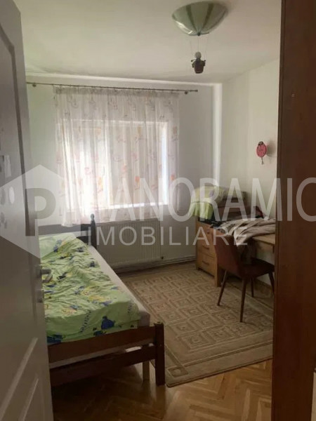 APARTAMENT 4 CAMERE, CARTIER ZORILOR
