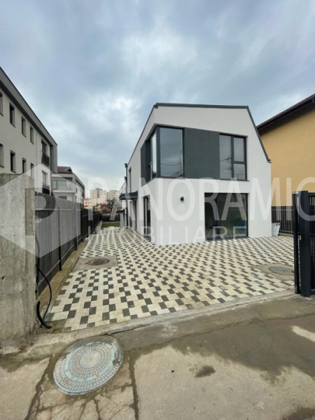 CASA TIP DUPLEX, INTRE LACURI