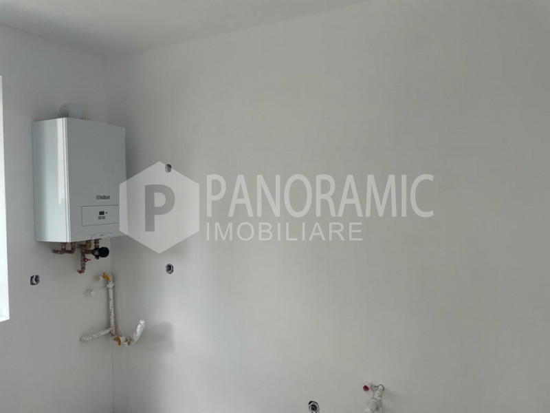 CASA TIP DUPLEX, INTRE LACURI