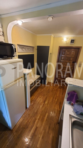 APARTAMENT CU 2 CAMERE - MĂNĂȘTUR