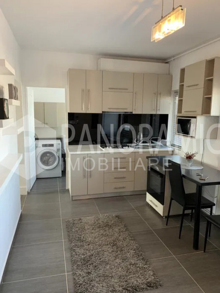 APARTAMENT 3 CAMERE- CARTIER INTRE LACURI