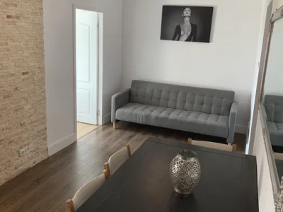 APARTAMENT 3 CAMERE- CARTIER INTRE LACURI