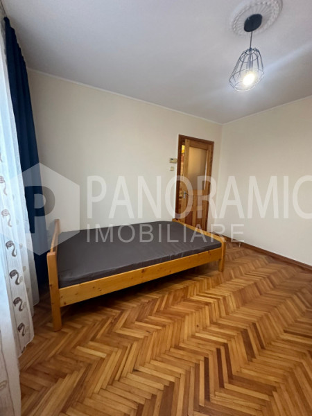 APARTAMENT CU 2 CAMERE DECOMANDATE - MĂNĂȘTUR