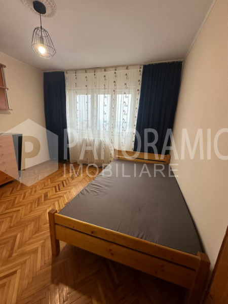 APARTAMENT CU 2 CAMERE DECOMANDATE - MĂNĂȘTUR