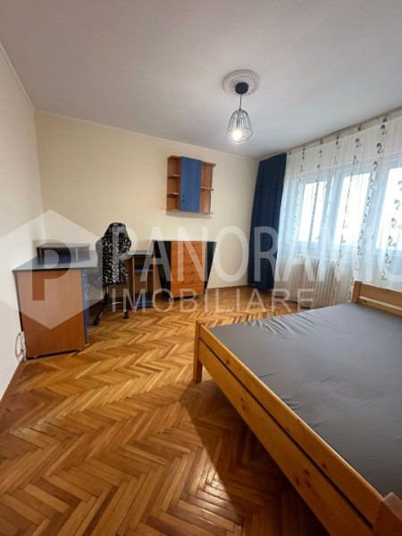 APARTAMENT CU 2 CAMERE DECOMANDATE - MĂNĂȘTUR