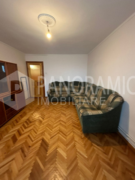 APARTAMENT CU 2 CAMERE DECOMANDATE - MĂNĂȘTUR