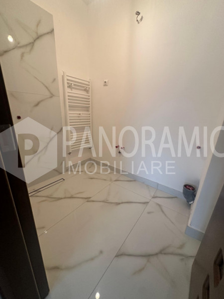 Apartament 4 camere Floresti