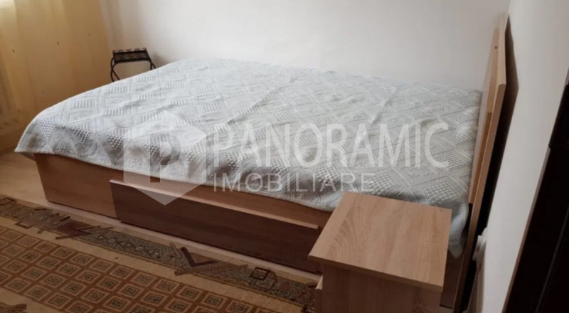 APARTAMENT CU 2 CAMERE SEMIDECOMANDATE - MĂNĂȘTUR PARÂNG