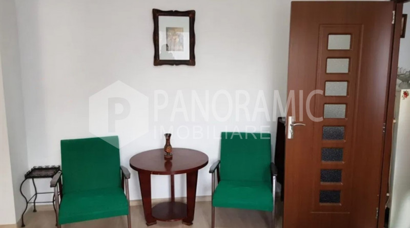 APARTAMENT CU 2 CAMERE SEMIDECOMANDATE - MĂNĂȘTUR PARÂNG