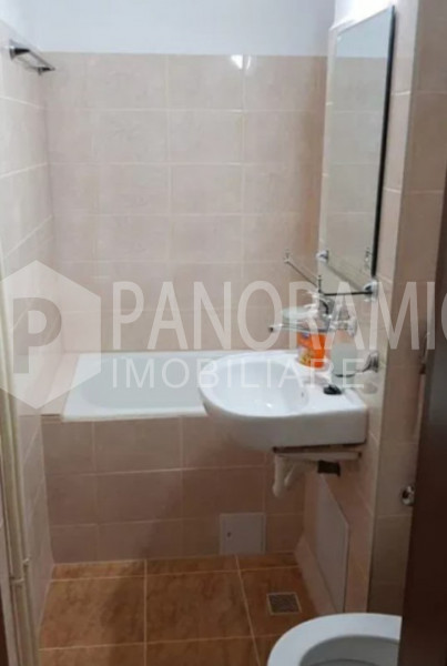 APARTAMENT CU 2 CAMERE SEMIDECOMANDATE - MĂNĂȘTUR PARÂNG