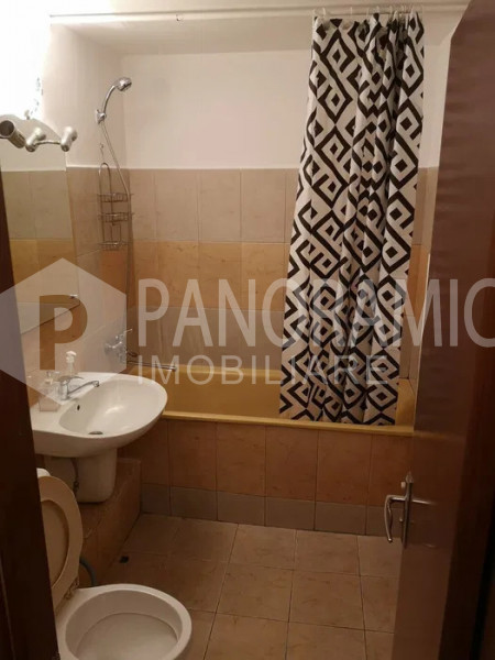 APARTAMENT CU 3 CAMERE DECOMANDATE - PLOPILOR SPORT