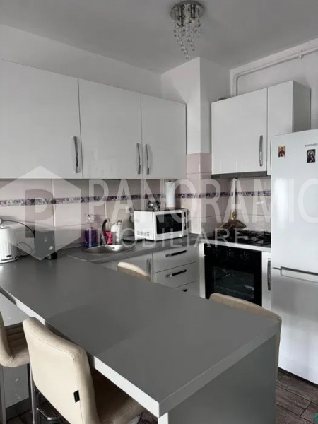 APARTAMENT CU 2 CAMERE - BUNĂ ZIUA 