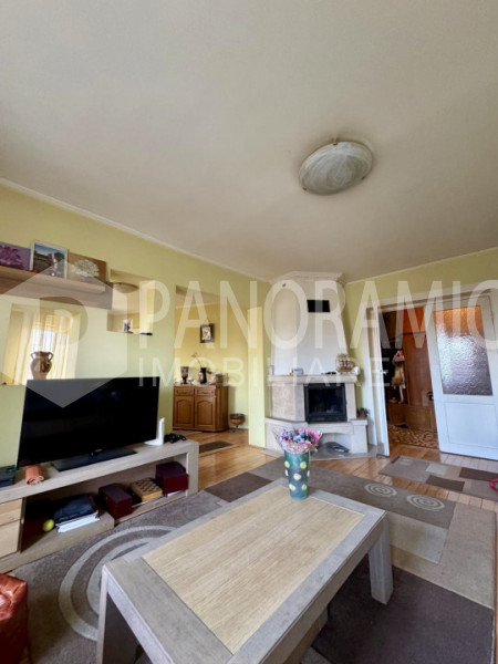 Apartament 5 Camere, Zona Liceu Economic