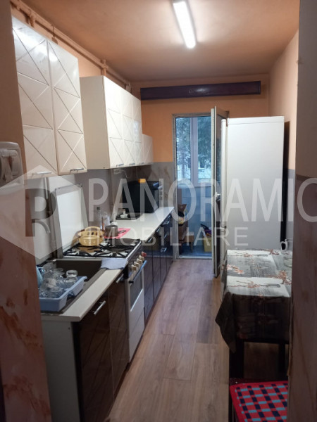 APARTAMENT CU 2 CAMERE - MĂNĂȘTUR MEHEDINȚI