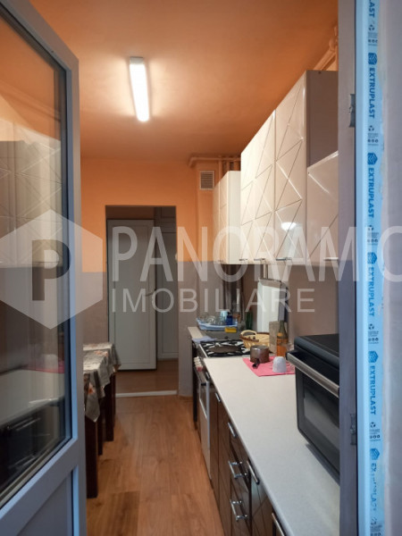APARTAMENT CU 2 CAMERE - MĂNĂȘTUR MEHEDINȚI