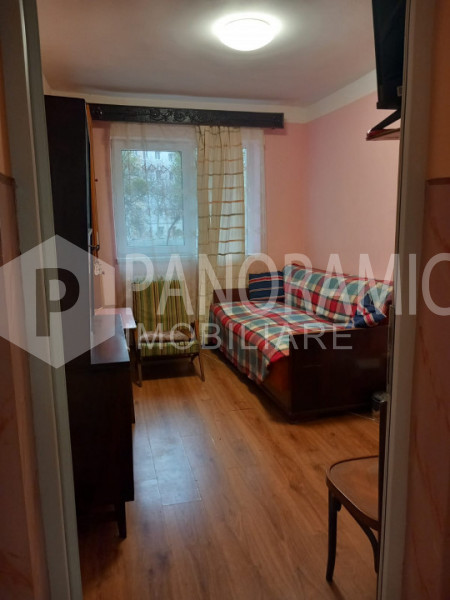 APARTAMENT CU 2 CAMERE - MĂNĂȘTUR MEHEDINȚI