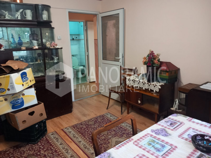 APARTAMENT CU 2 CAMERE - MĂNĂȘTUR MEHEDINȚI