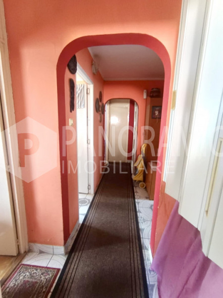 APARTAMENT 4 CAMERE, ZONA MICRO 17