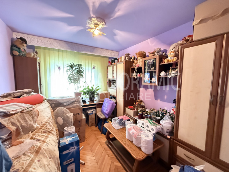 APARTAMENT 4 CAMERE, ZONA MICRO 17