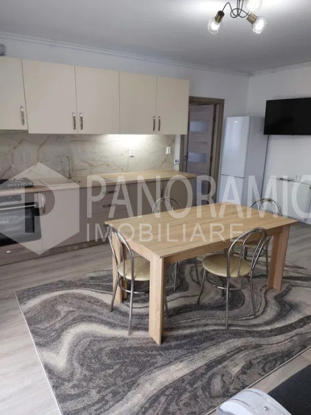 APARTAMENT CU 3 CAMERE SEMIDECOMANDATE, FLORESTI, EROILOR