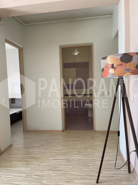 Apartament cu 2 camere semidecomandate - Bună Ziua