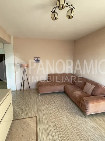 Apartament cu 2 camere semidecomandate - Bună Ziua