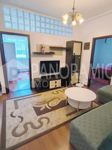 APARTAMENT CU 3 CAMERE SEMIDECOMANDATE, STADIONULUI, FLORESTI