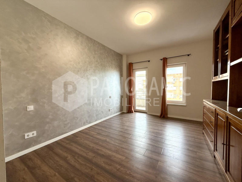 3 Camere, Micro 17