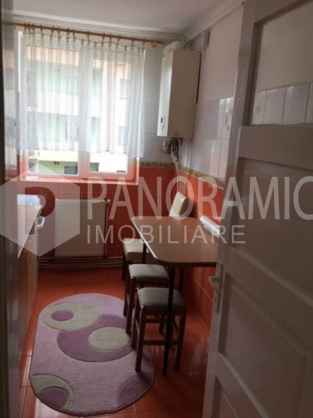 Apartament 2 camere semi-decomandate Horea