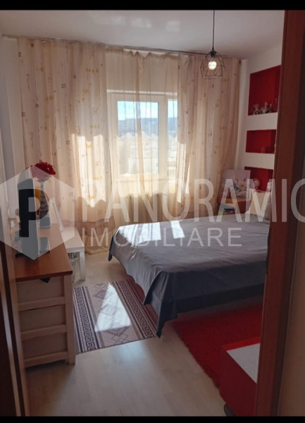 Apartament cu 4 camere semidecomandate - Mănăștur Calea Florești