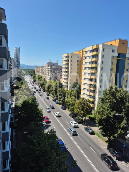 Apartament cu 4 camere semidecomandate - Mănăștur Calea Florești
