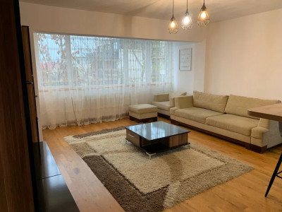Apartament cu 2 camere semidecomandate - Bună Ziua