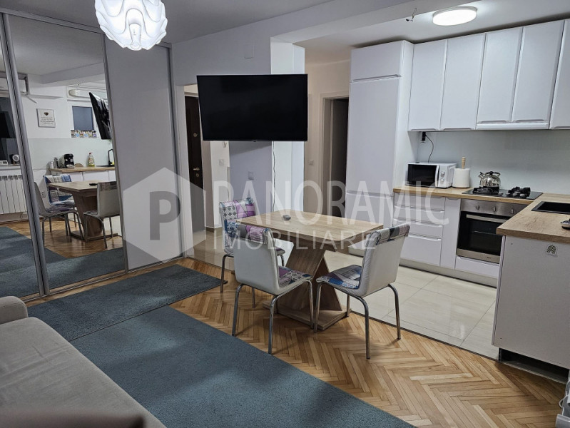 Apartament cu 4 camere (3 dormitoare) - strada Bucium