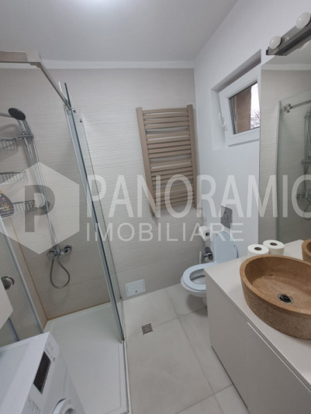 Apartament cu 4 camere (3 dormitoare) - strada Bucium