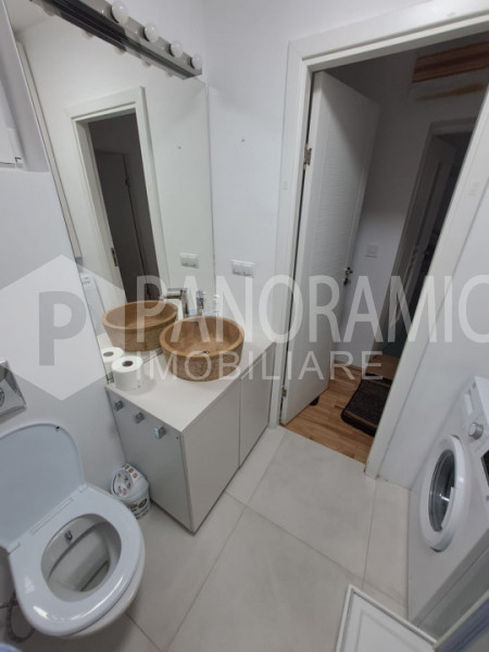 Apartament cu 4 camere (3 dormitoare) - strada Bucium