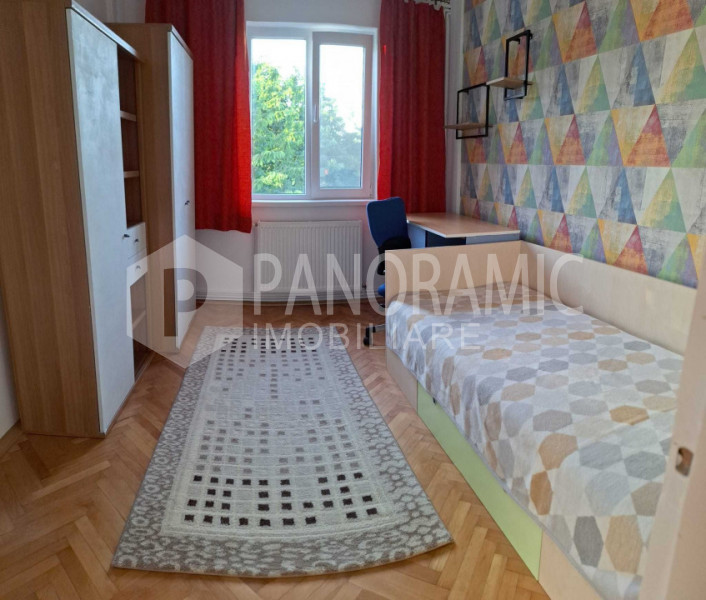Apartament cu 3 camere (2 dormitoare) - strada Constantin Brâncuși