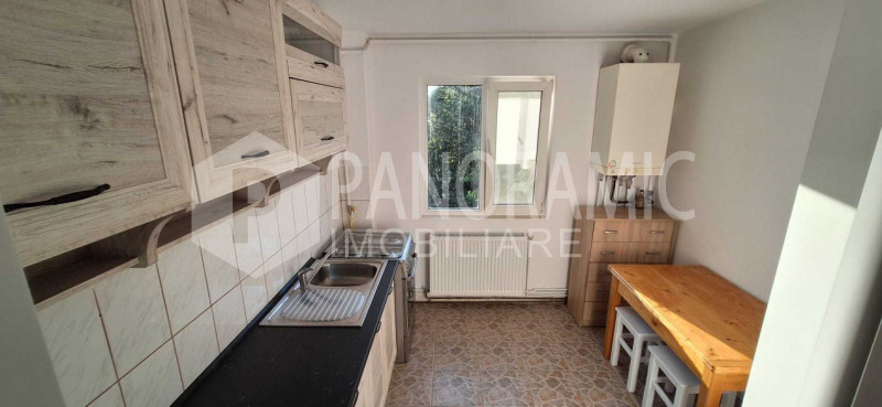 Apartament cu 3 camere (2 dormitoare) - strada Constantin Brâncuși