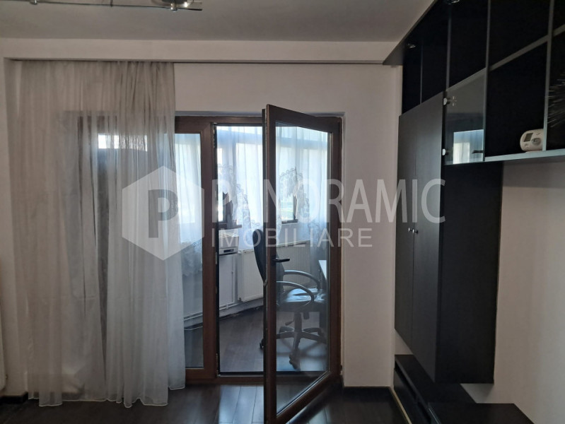 Apartament cu 3 camere (2 dormitoare) - strada Aurel Vlaicu, Mărăști