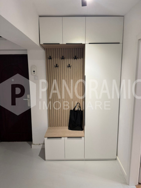 Apartament cu 2 camere - Strada Plopilor