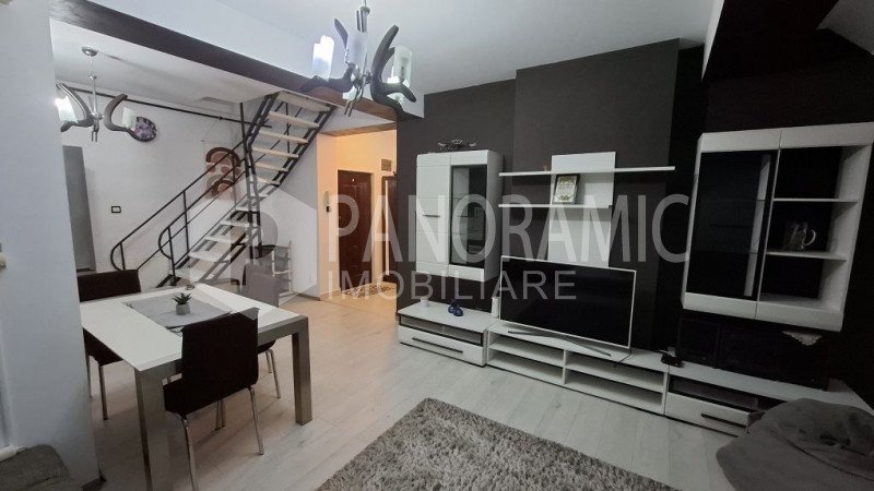 Apartament pe 2 nivele (3 dormitoare) -  Strada Horea, Zona Semicentrală