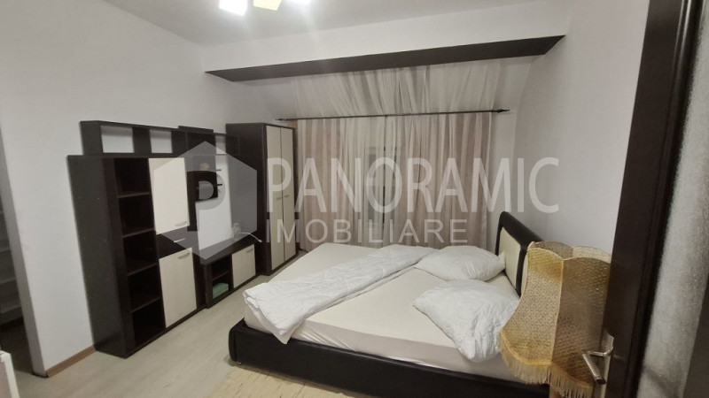 Apartament pe 2 nivele (3 dormitoare) -  Strada Horea, Zona Semicentrală