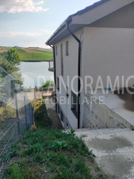 Casă individuală cu vedere la lac - Chinteni