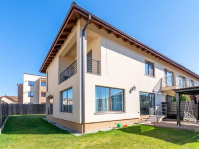 Casă de închiriat cu 3 dormitoare - Florești