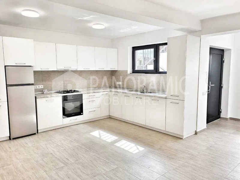 Apartament cu 3 camere - Dâmbul-Rotund