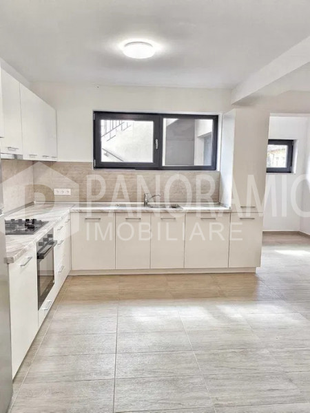 Apartament cu 3 camere - Dâmbul-Rotund
