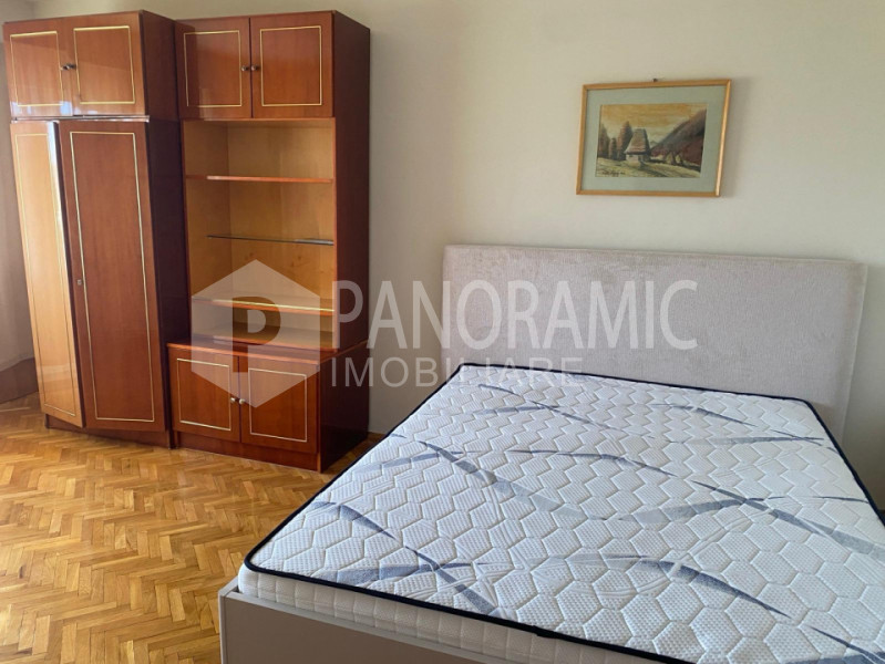 Apartament cu 4 camere (2 dormitoare) - Zorilor