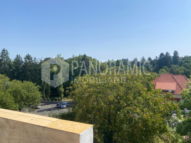 Apartament cu 4 camere (2 dormitoare) - Zorilor