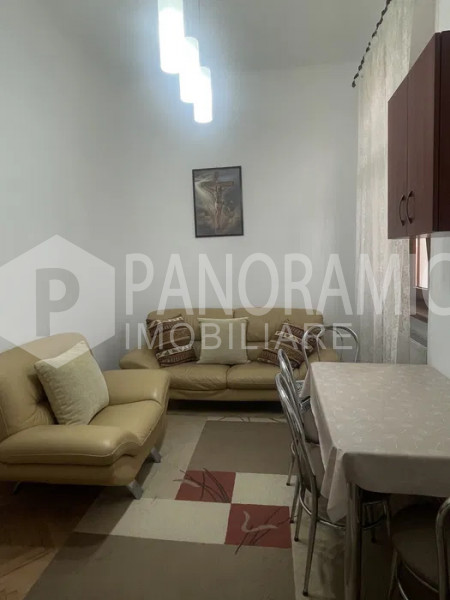Apartament cu 2 camere - Zona centrală/ 21 Decembrie 1989