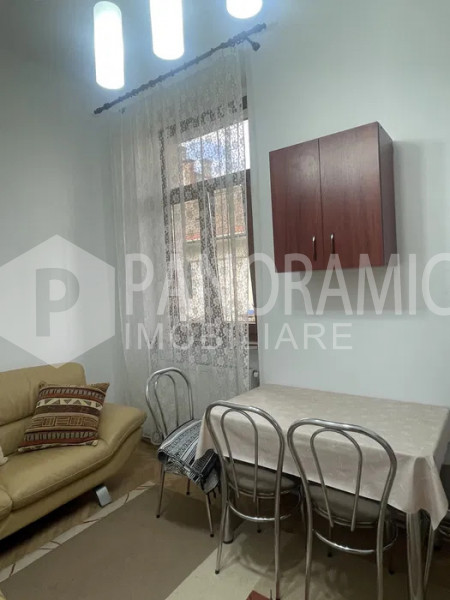 Apartament cu 2 camere - Zona centrală/ 21 Decembrie 1989
